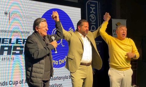 Yılmaz Vural ve Tanju Çolak, Antalya'da Barıştı