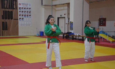 Ayşenur Keskin: Kuraşta Yeni Hedefler İçin Çalışıyor