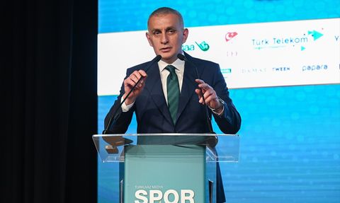 Turkuvaz Medya Spor Zirvesi'nde Futbolun Geleceği Konuşuldu