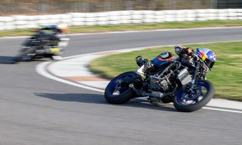 Bahattin Sofuoğlu Dünya Superbike Şampiyonası'nda Sürpriz Peşinde