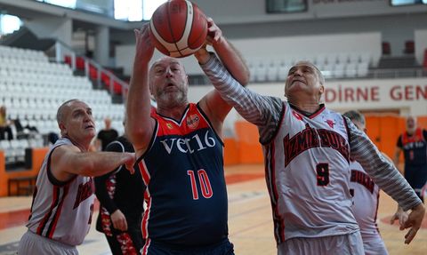 Edirne'de Uluslararası Veteran Basketbol Turnuvası Heyecanı