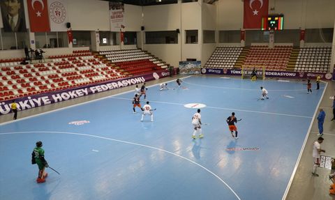 Erkekler Salon Hokey Süper Lig Süper Final Amasya'da Başladı