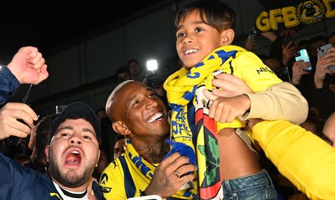 Fenerbahçe'de Yeni Transfer: Anderson Talisca İstanbul'a Geldi