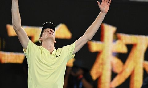 Jannik Sinner, Avustralya Açık'ta İkinci Şampiyonluğunu Kazandı