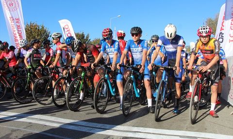 Türkiye Bisiklet Kupası 1. Etap Yarışları Alanya'da Devam Ediyor