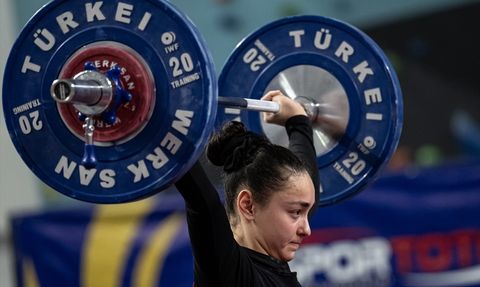 Türkiye Halter Şampiyonası'nda Açılış Töreni Gerçekleştirildi