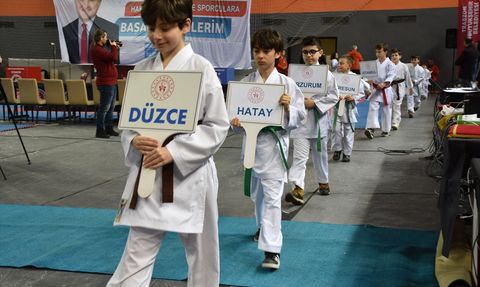 2025 Türkiye Karate Şampiyonası Trabzon'da Başladı