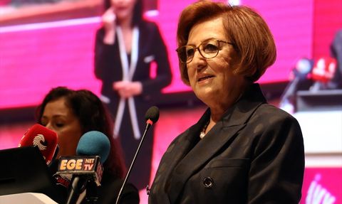 4. İzmir Kadın ve İktisat Kongresi Başladı