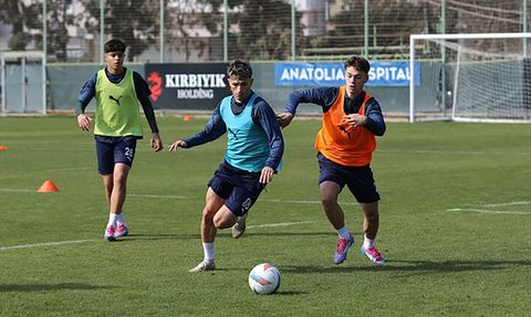 Alanyaspor, Adana Demirspor Maçına Hazırlanıyor