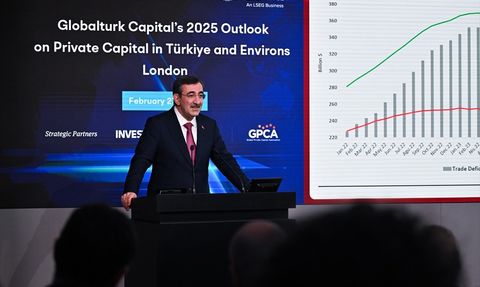 Cumhurbaşkanı Yardımcısı Yılmaz, Londra'da Yabancı Yatırımcılara Türkiye Ekonomisini Tanıttı