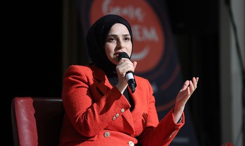 Elvan Kuzucu Hıdır, Kayseri'de Gençlerle Buluştu