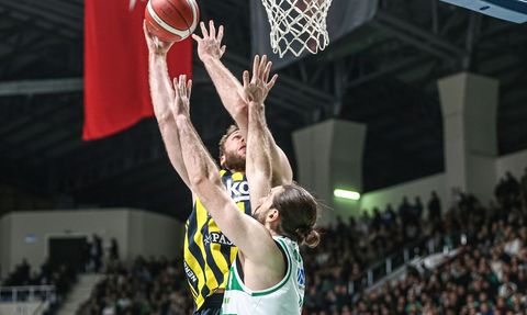 Fenerbahçe Beko, Bursaspor Yörsan'ı Uzatmada Yenerek Zaferini Elde Etti