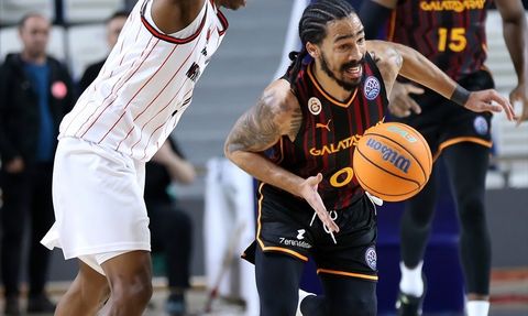 Galatasaray, Manisa Basket'i 96-85 Yenerek FIBA Şampiyonlar Ligi'nde İkinci Galibiyetini Aldı