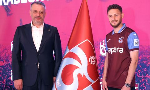 Trabzonspor, Mustafa Eskihellaç ile 3,5 Yıllık Sözleşme İmzaladı