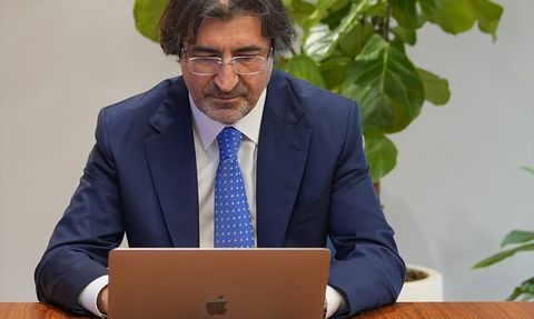 Ziraat Bankası Genel Müdürü Alpaslan Çakar, Anadolu Ajansı'nın 'Yılın Kareleri' Oylamasını Destekledi