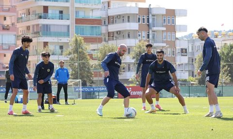 Alanyaspor Antalyaspor Maçına Hazırlanıyor