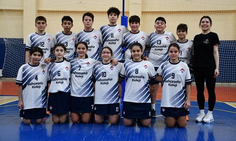 Bilecik'te Korfbol Heyecanı: Gençler ve Yıldızlar Müsabakaları Başladı