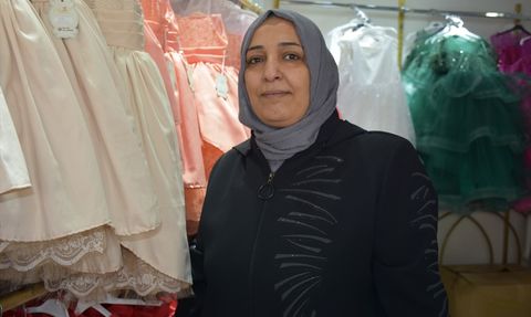 Cizreli Genç Girişimci Azize Ergün, KOSGEB Desteği ile Kadın Kıyafetleri Üretiyor