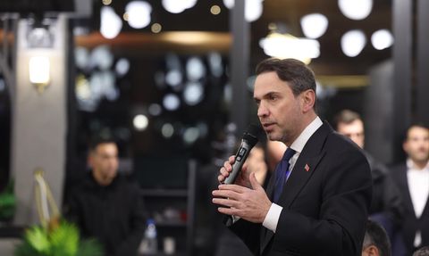 Enerji Bakanı Bayraktar, Türkiye'nin Ekonomik Hedeflerini Açıkladı