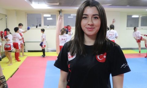 Eski Milli Kick Boksçu Geleceğin Şampiyonlarını Yetiştiriyor