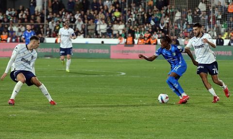 Fenerbahçe, Bodrum FK'yi 4-2 Yenerek Öne Geçti