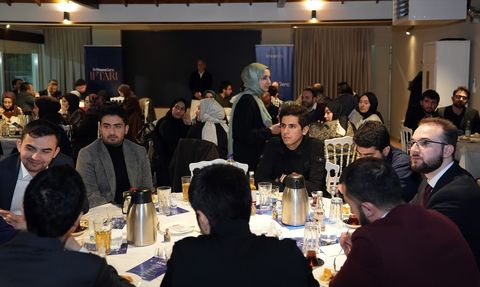 Finans Dünyası Gençlerle İftarda Buluştu