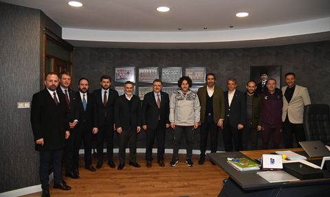 Trabzon Büyükşehir Belediye Başkanı Genç, Trabzonspor'u Ziyaret Etti