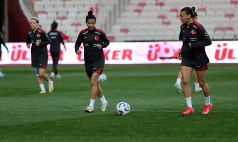 A Milli Kadın Futbol Takımı Slovenya Maçına Hazır