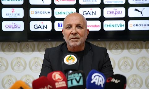 Alanyaspor Başkanı Hasan Çavuşoğlu'ndan Açıklamalar