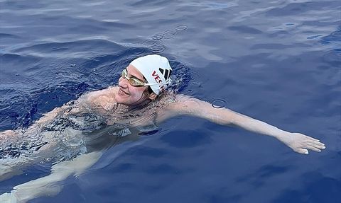 Aysu Türkoğlu, Kaiwi Kanalı'nı Geçerek Büyük Bir Başarıya İmza Attı