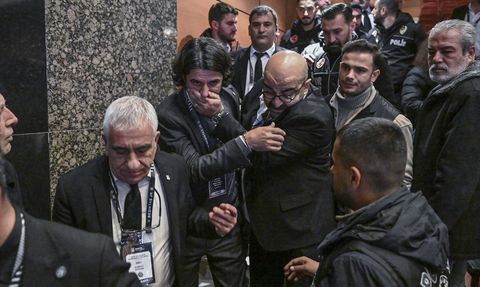 Beşiktaş Kulübü'nde Divan Kurulu Toplantısı İptal Edildi