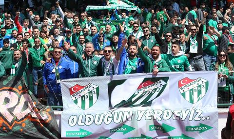 Bursaspor Şampiyonluğunu Kutluyor