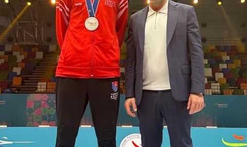 Candeniz Berrak'tan Tarihi Başarı: Dünya İkinciliği