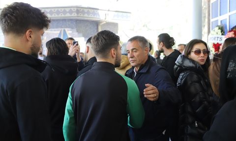 Ersun Yanal'ın Annesi Bahriye Yanal Hayatını Kaybetti