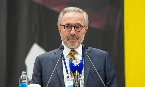 Fenerbahçe'nin Borç Durumu ve Yeni Stat Projesi Hakkında Açıklamalar