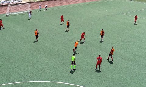 Galatasaraylı Eski Futbolcular Cizre'de Gençlerle Dostluk Maçı Yaptı