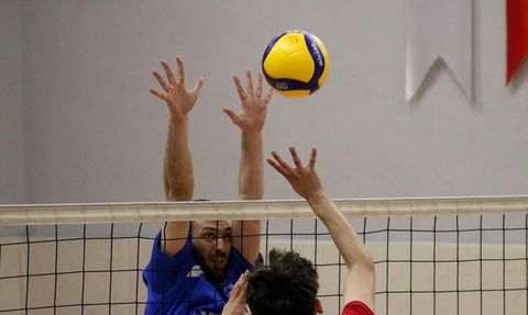İşitme Engelliler Türkiye Voleybol Şampiyonası Karabük'te Devam Ediyor