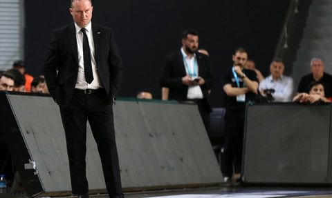 Manisa Basket Divissa, Karşıyaka'yı Farkla Geçti