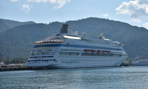 Marmaris'e İlk Kruvaziyer Gemisi Geldi