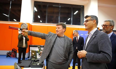 Milli Atıcı Yusuf Dikeç Aksaray'da Sporcularla Buluştu