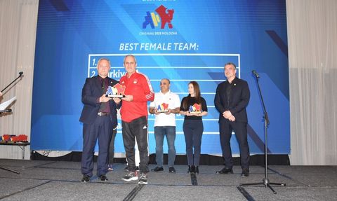 Milli Halterciler Avrupa Şampiyonası'nda 19 Madalya Kazandı