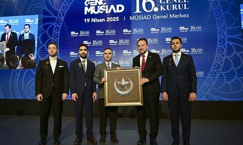 Sanayi ve Teknoloji Bakanı Kacır'dan Genç MÜSİAD Genel Kurulu'nda Vurgular