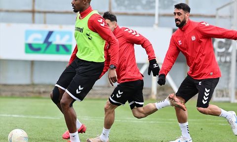 Sivasspor Kasımpaşa Maçına Hazırlıklarını Sürdürüyor