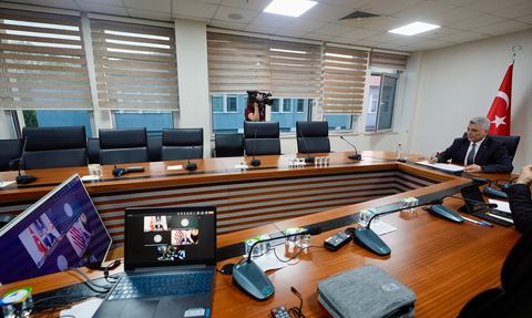 Ticaret Bakanı Bolat, ABD'li Mevkidaşı ile Yapıcı Görüşmeler Gerçekleştirdi