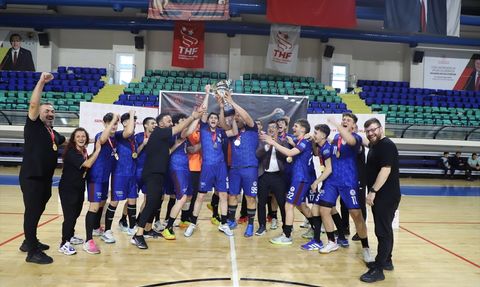 Trabzon Büyükşehir Belediyesi Hentbol Genç Erkekler Türkiye Şampiyonu