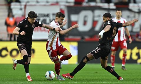 Trendyol Süper Lig'de Onvo Antalyaspor 1-0 Önde