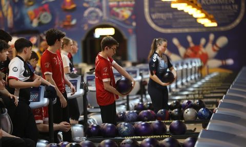 Türkiye Gençler Avrupa Bowling Şampiyonası'nda İki Madalya Kazandı
