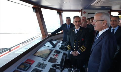 Ulaştırma ve Altyapı Bakanı Uraloğlu'ndan Denizcilik Sektörüne Yeni Adım