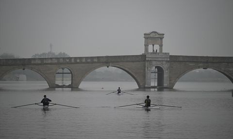 Uluslararası Meriç Kürek Yarışları Edirne'de Herkesin Dikkatini Çekiyor