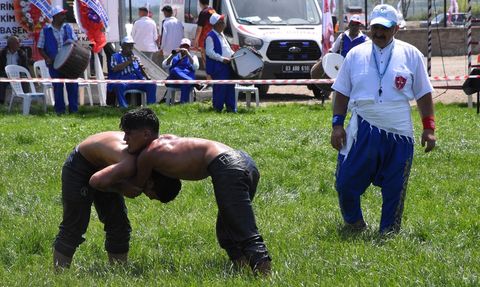 Afyonkarahisar'da 42. Karaadilli Yağlı Güreşleri Finale Tanıklık Etti